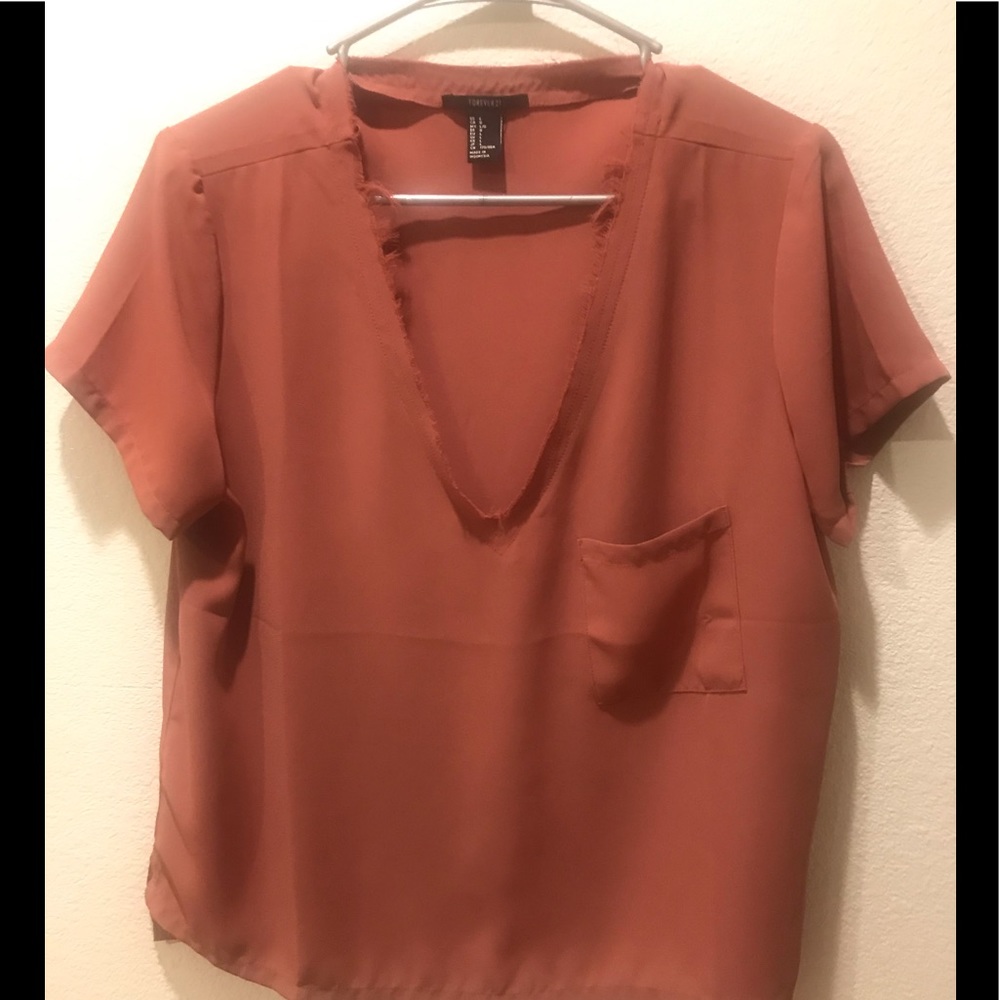 Women’s woven top